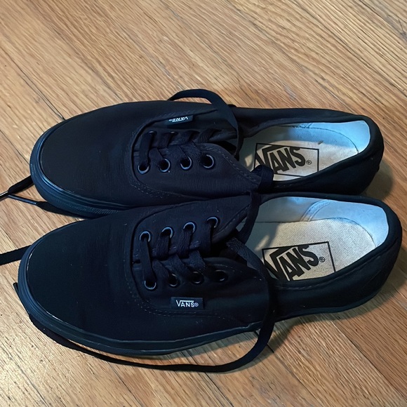 Classic Vans - Picture 2 of 5